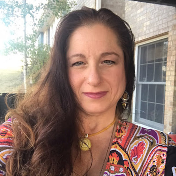 Meet your Posher, Crystal - Picture 1 of 1